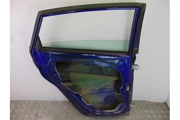 Puerta trasera izquierda, Ford Fiesta (Cnn) Trend 2014