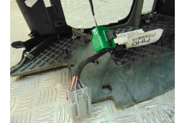 7S71A045A20AX APOYABRAZOS CENTRAL FORD MONDEO SPORTBREAK (CA2) Ambiente 2008 7S71A045A20AX 187132 FORD - 6