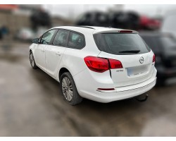 Opel Astra J Sports Tourer Sport 2010 para piezas | Desguace Gandia SL