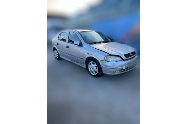 Opel Astra G Berlina Comfort 2000 para piezas | Desguace Gandia SL