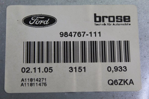 Elevalunas delantero derecho, Ford Focus Berlina (Cap) Trend 2005