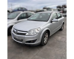 Opel Astra H Berlina Edition 2011 para piezas | Desguace Gandia SL