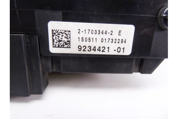 Caja reles / fusibles, Bmw Serie 7 (F01/F02) 740d xDrive 2011, 9234421