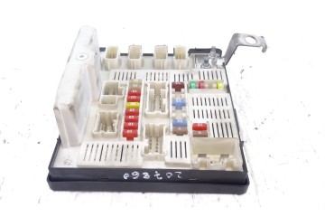 8200481866 CAJA RELES / FUSIBLES RENAULT MEGANE II BERLINA 5P Business 2007 8200481866 207860 RENAULT - 1