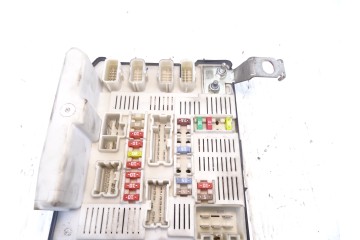 8200481866 CAJA RELES / FUSIBLES RENAULT MEGANE II BERLINA 5P Business 2007 8200481866 207860 RENAULT - 2