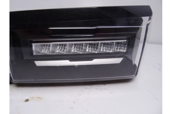 Piloto trasero derecho interior, Peugeot 308 (P5) Active Pack 2022, 9835300580