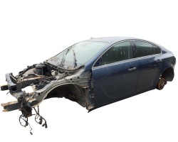 Opel Insignia Berlina Excellence 2015 para piezas | Desguace Gandia SL