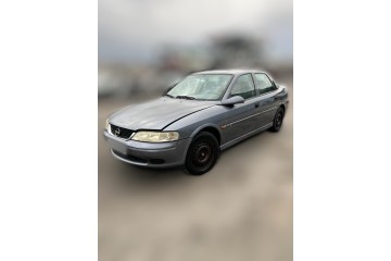 Opel Vectra B Berlina Básico 2001 para piezas | Desguace Gandia SL