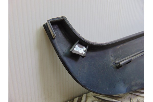 Moldura, Ford Transit Combi (TT9) FT 330 largo 2007, 6C16V22371