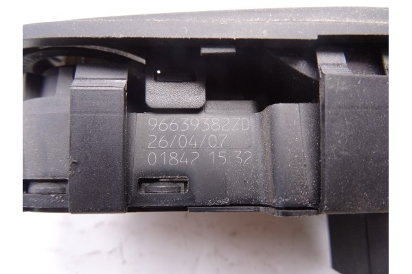 Mando elevalunas delantero izquierdo, Citroen C4 Picasso Sx 2007, 96639382ZD