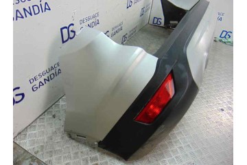 Paragolpes trasero
