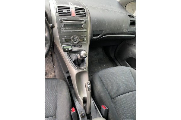 Toyota Auris (E15) Luna 2008 para piezas | Desguace Gandia SL