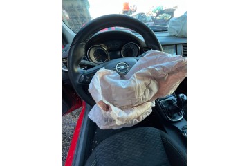 Opel Astra K Berlina 5P Dynamic Start/Stop 2016 para piezas | Desguace Gandia SL