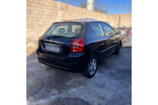 Toyota Corolla (E12) 2.0 D-4D Sol Berlina 2004 para piezas | Desguace Gandia SL
