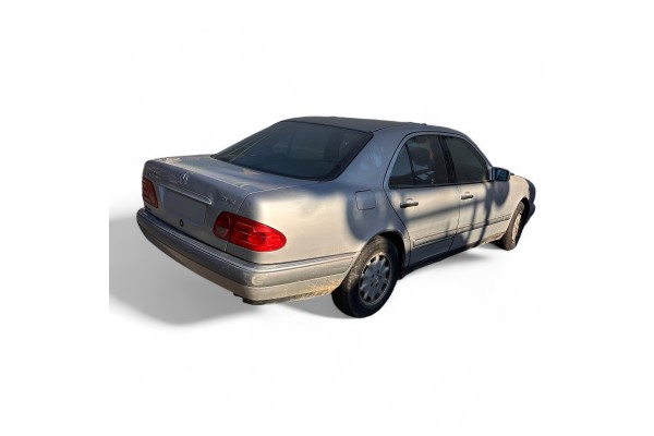 Mercedes-Benz Clase e (BM 210) Berlina 300 Diesel (210.020) 1997 para piezas | Desguace Gandia SL