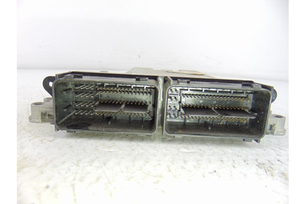 Centralita motor uce, J1B1-12A650-TA