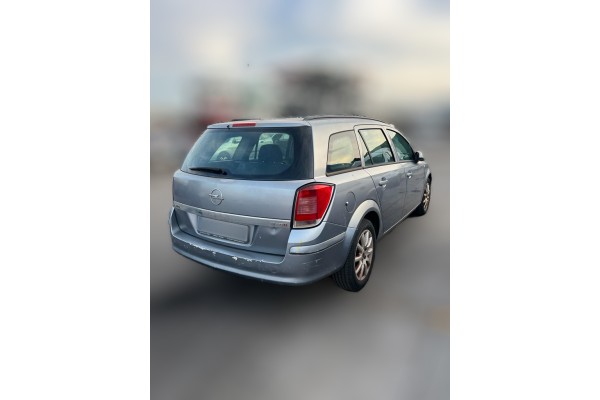 Opel Astra H Caravan Cosmo 2005 para piezas | Desguace Gandia SL