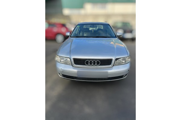 Audi A4 Berlina (B5) 2.4 2000 para piezas | Desguace Gandia SL