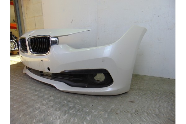 Paragolpes delantero