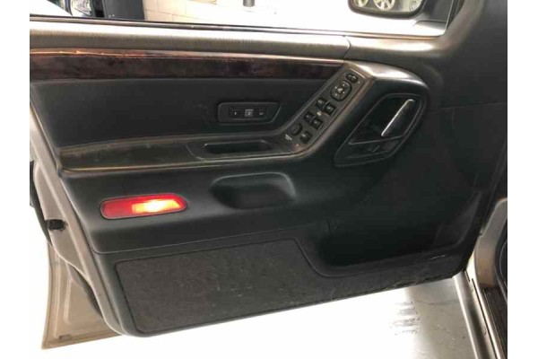 Jeep Grand Cherokee (WJ/WG) 2.7 CRD Laredo 2002 para piezas | Desguace Gandia SL