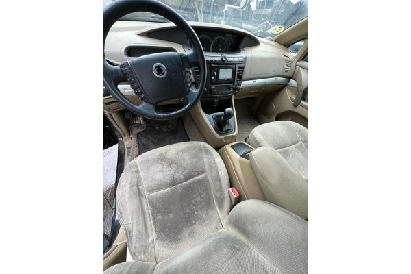 Ssangyong Rodius Xdi 2010 para piezas | Desguace Gandia SL