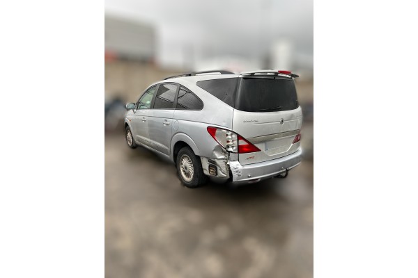 Ssangyong Rodius Xdi Limited 2005 para piezas | Desguace Gandia SL