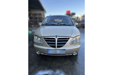 Ssangyong Rodius Xdi Limited AWD 2006 para piezas | Desguace Gandia SL