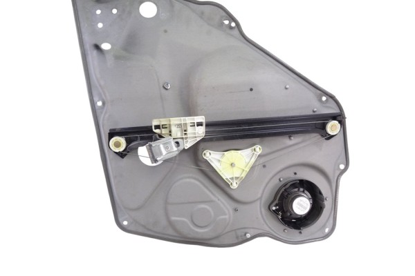 A1697301379 ELEVALUNAS TRASERO IZQUIERDO MERCEDES-BENZ CLASE A (BM 169)