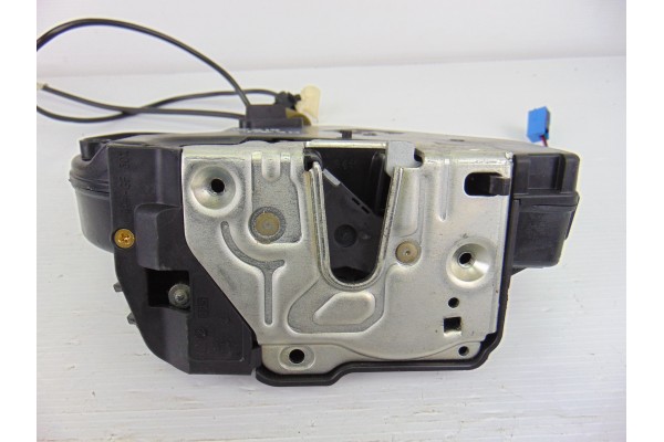 Cerradura puerta trasera derecha, Mercedes-benz Cls (Bm 219) 350 Cgi (219.357) 2006, 2197300235