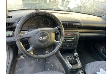 Audi A4 Berlina (B5) 1.9 TDI 1999 para piezas | Desguace Gandia SL