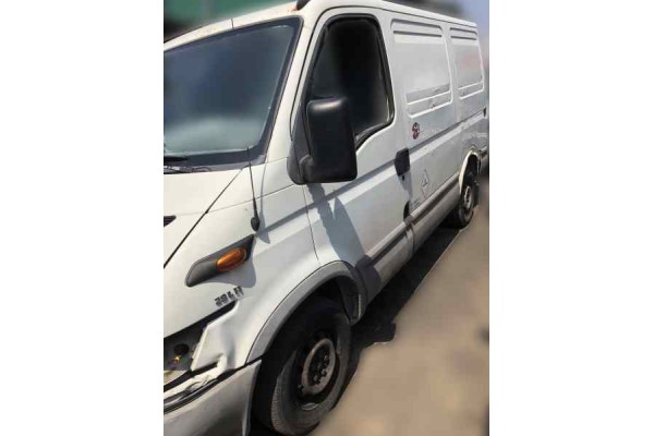 Iveco Daily Furgón 29 - L 11 Caja Cerrada 2001 para piezas | Desguace Gandia SL