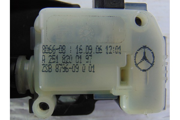 Tapa exterior combustible, Mercedes-benz Cls (Bm 219) 350 Cgi (219.357) 2006, A2518200197