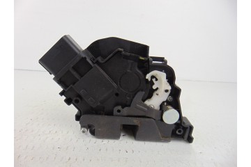 Cerradura puerta delantera derecha, Volvo V50 Familiar D4 Kinetic 2011, 30799302