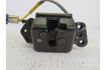 Cerradura maletero / porton, Toyota Corolla Verso (R1) 2,2 D-4D Sport 2006