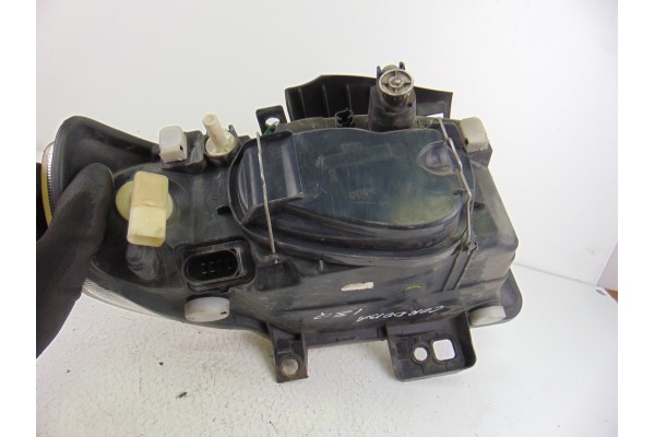 Faro izquierdo, Seat Cordoba Berlina (6K2) Stella 2001