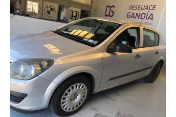 Opel Astra H Berlina Essentia 2005 para piezas | Desguace Gandia SL