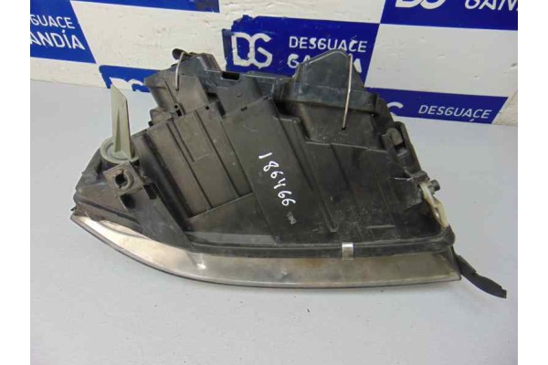 Faro izquierdo, Audi A6 Berlina (4B2) 2.8 Quattro 2000