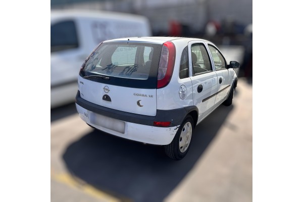 Opel Corsa C Club 2001 para piezas | Desguace Gandia SL