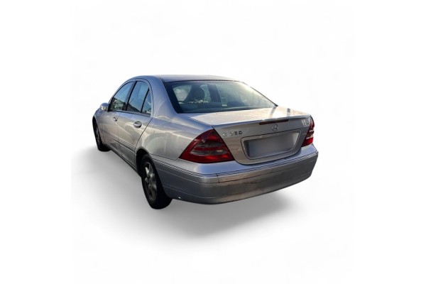 Mercedes-Benz Clase C (BM 203) Berlina 200 CDI (203.004) 2001 para piezas | Desguace Gandia SL