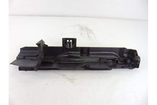 Calandra delantera de radiador, Bmw Serie 1 Berlina (E81/E87) 118d 2007, 7524914
