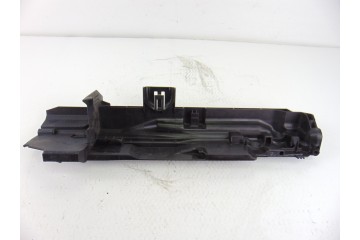 Calandra delantera de radiador, Bmw Serie 1 Berlina (E81/E87) 118d 2007, 7524914