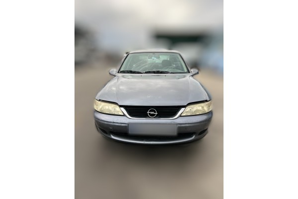 Opel Vectra B Berlina Básico 2001 para piezas | Desguace Gandia SL