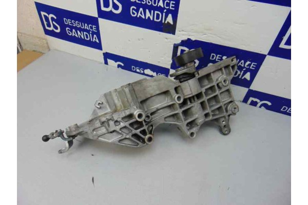 Soporte alternador, Skoda Superb Combi (3T5) Elegance 2011, 03L903143Q