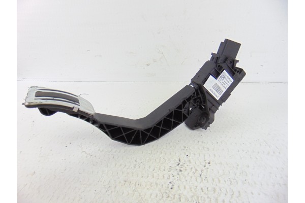 Pedal acelerador, 9827704480