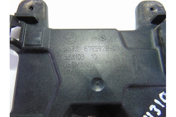 Molduras traseras, Bmw Serie 3 Berlina (F30) 328i 2012, 6795928