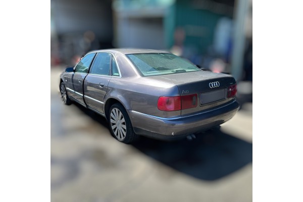 Audi A8 (D2) 2.5 TDI Quattro 2001 para piezas | Desguace Gandia SL