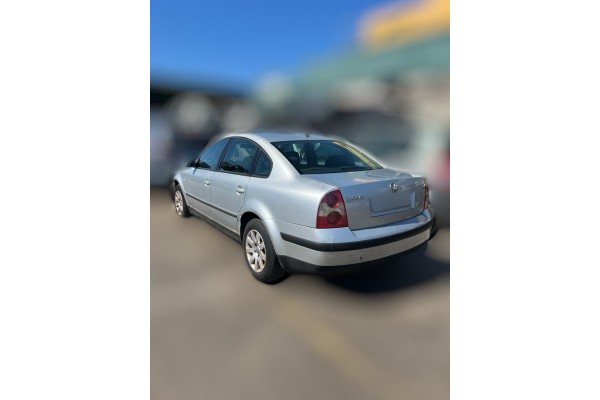 Volkswagen Passat Berlina (3B3) Advance 2003 para piezas | Desguace Gandia SL