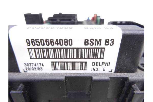 Caja reles / fusibles, Citroen Xsara Berlina 1.6 16V Chrono 2003, 9650664080