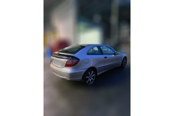 Mercedes-Benz Clase C (BM 203) Sportcoupe C 220 CDI (203.706) 2004 para piezas | Desguace Gandia SL