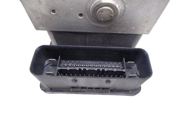 3M512C405HC ABS FORD FOCUS BERLINA (CAP)